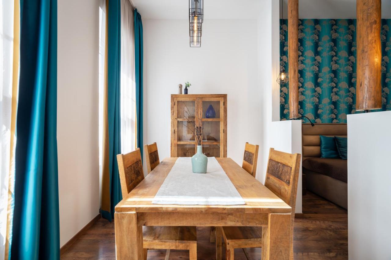 Basilika View Elegant Suite Need Reservation For Free Parking بودابست المظهر الخارجي الصورة